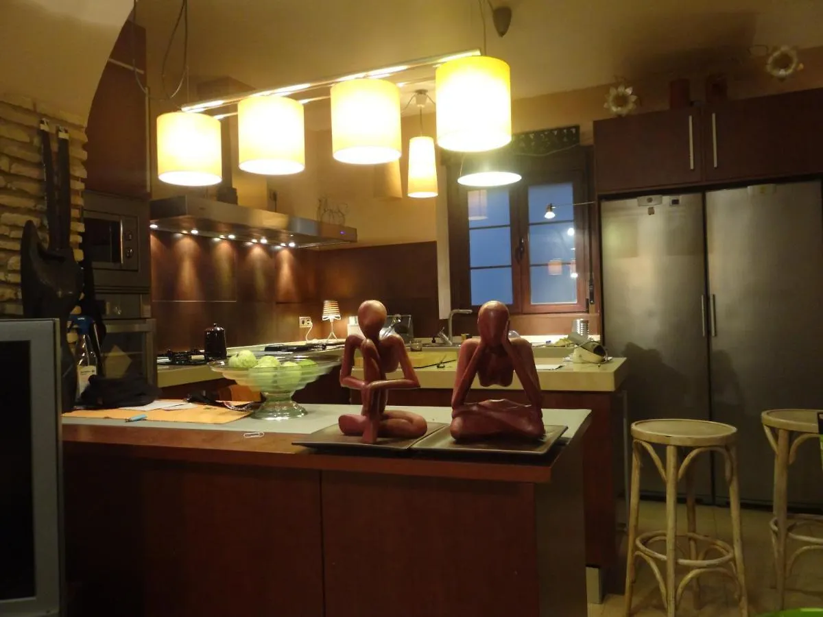 Habitacion En Casa Kenya 赫雷斯 民宿